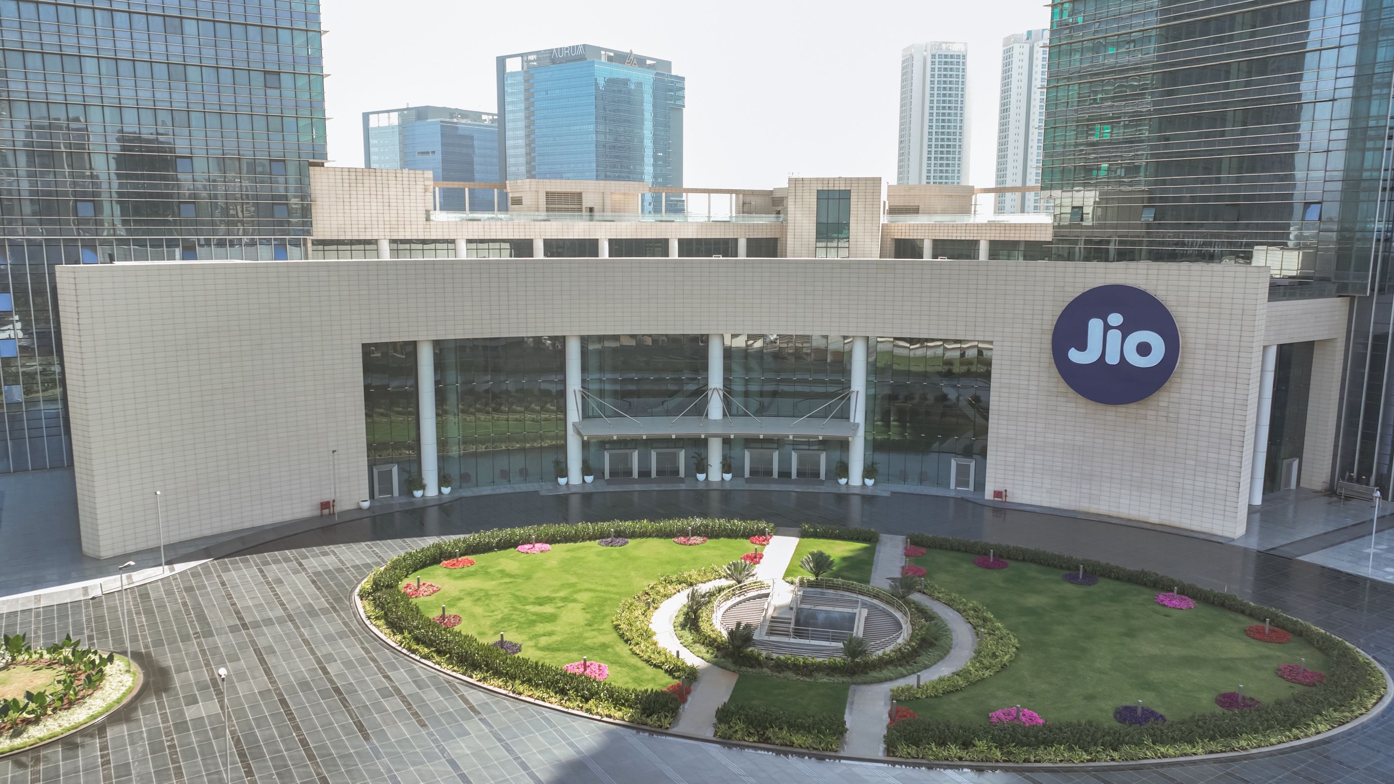 Jio cuts opex by 30%, boosts revenue by 15% with ODA